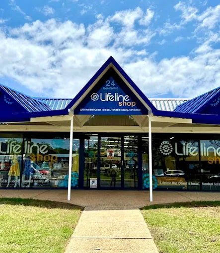Port Macquarie — Central Rd shopfront